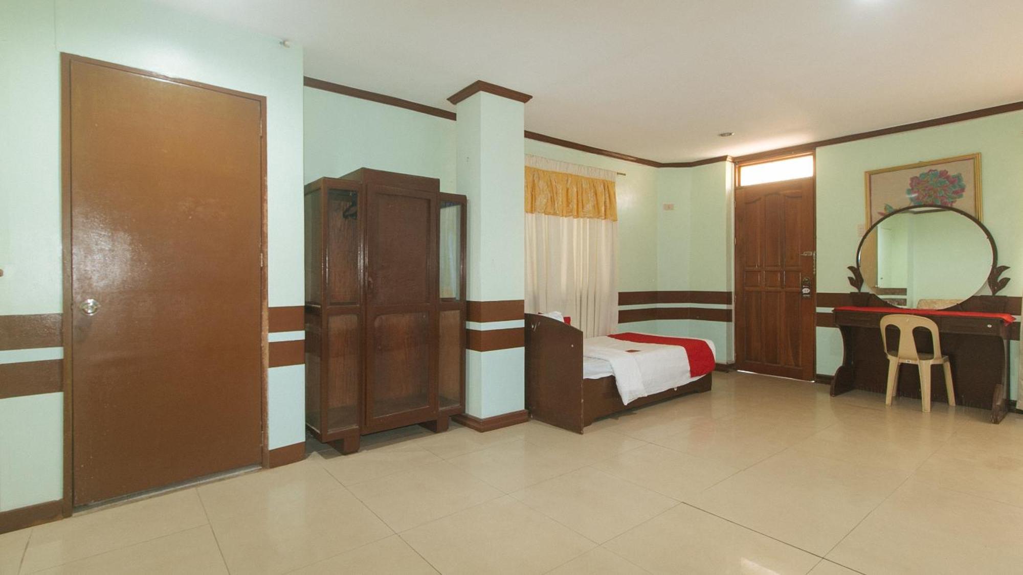 Reddoorz At Maanyag Pension House Mandaue Cebu Stadt Exterior foto