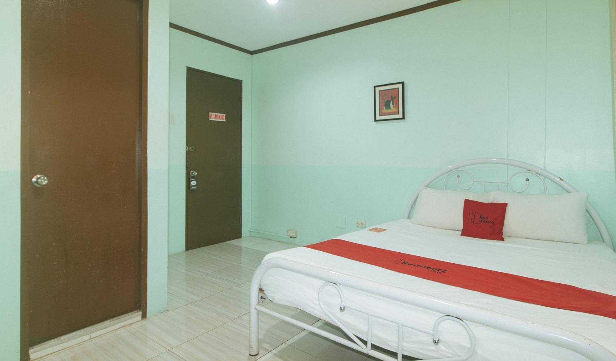 Reddoorz At Maanyag Pension House Mandaue Cebu Stadt Exterior foto