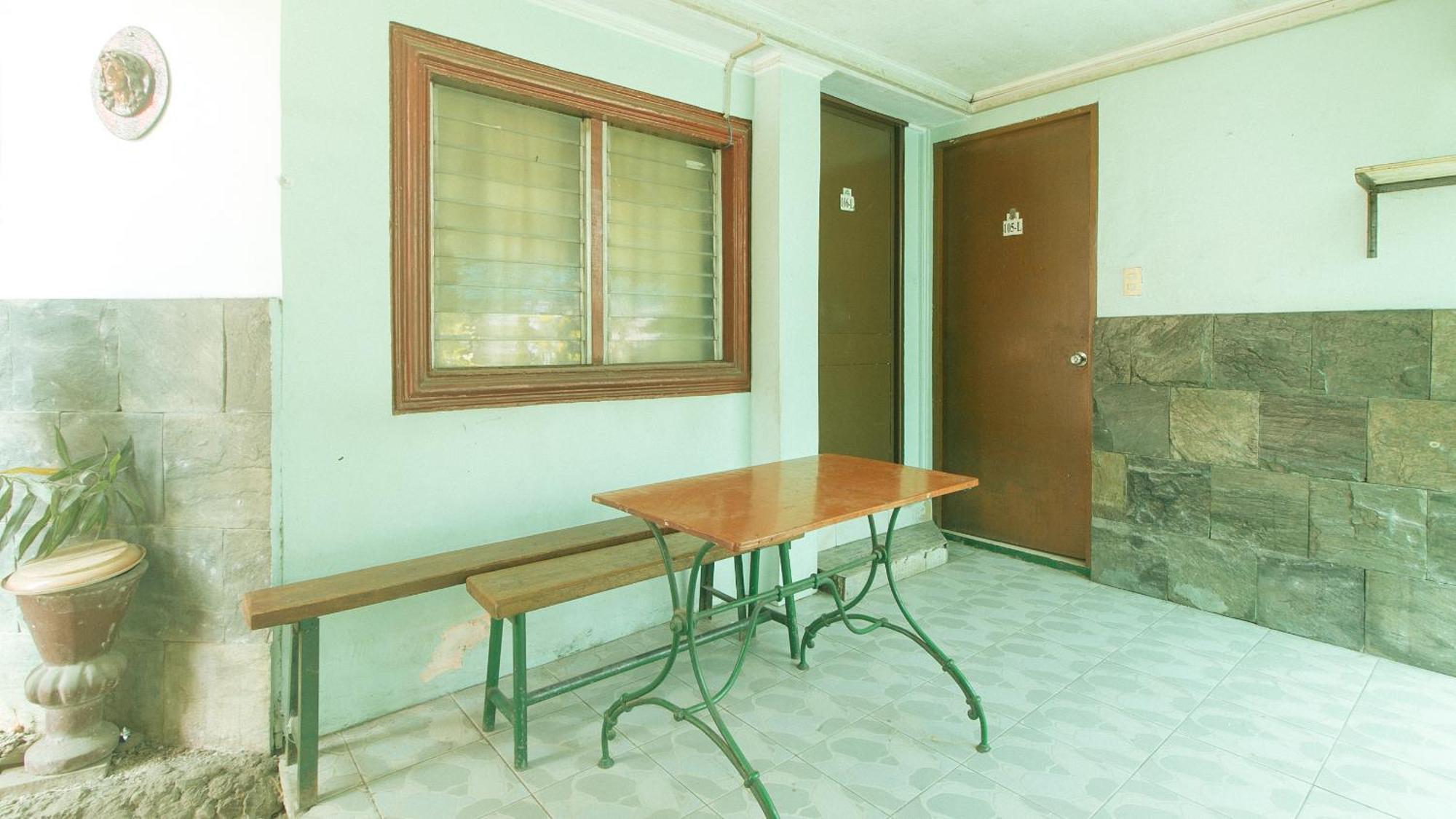 Reddoorz At Maanyag Pension House Mandaue Cebu Stadt Exterior foto